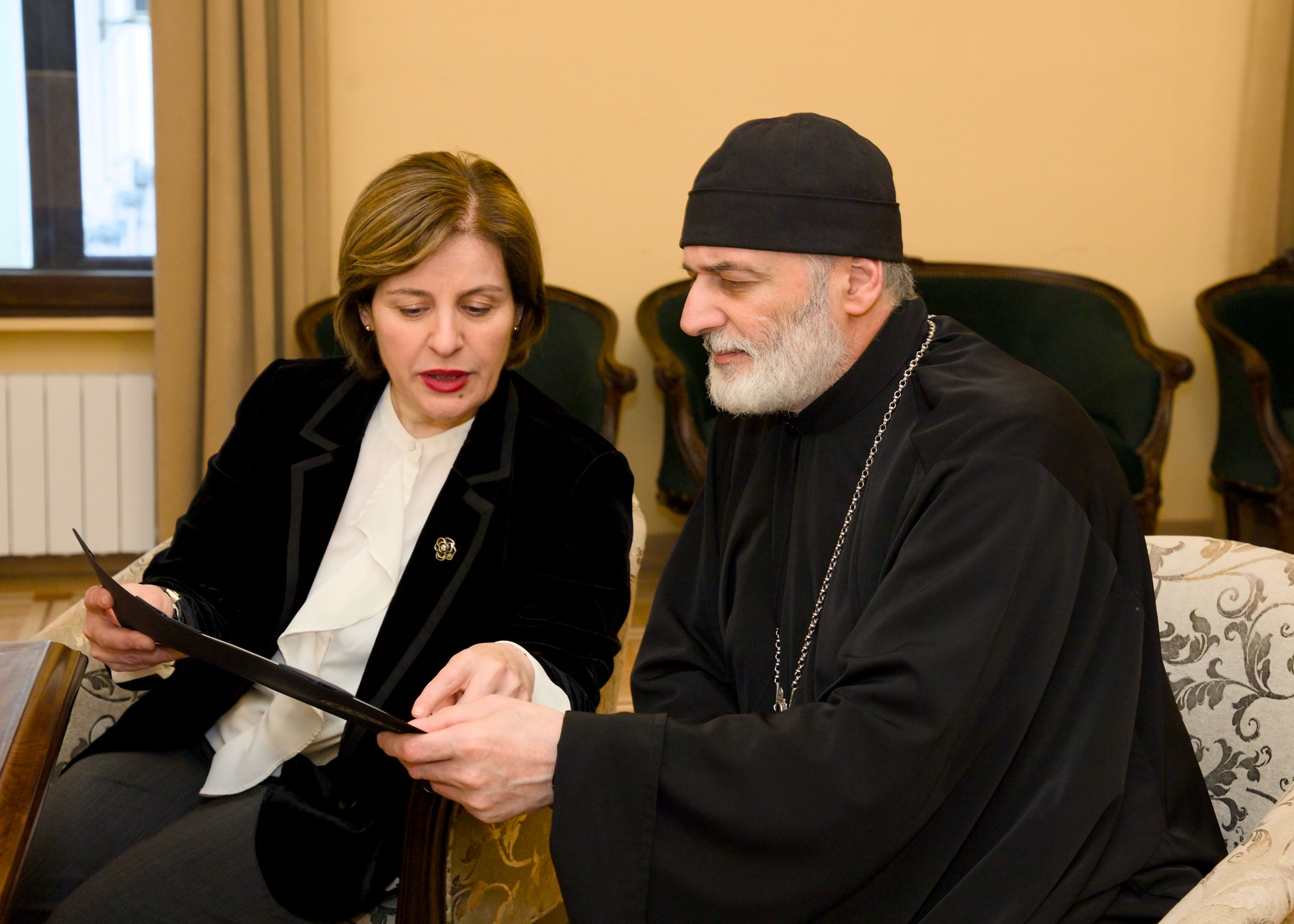 Η Τράπεζα της Γεωργίας εκδίδει νομίσματα για τα 1.700 χρόνια Χριστιανισμού - μια φωτογραφία 3