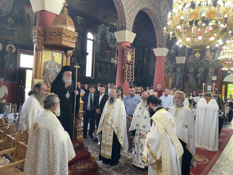 Η Εορτή της Πεντηκοστής στα Γρεβενά - μια φωτογραφία 1