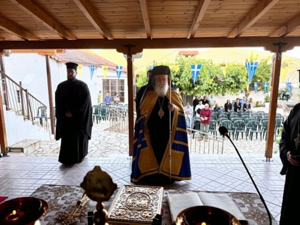 Εορτή Αγίου Πνεύματος στην Ιερά Μονή Αγίας Τριάδος Ακράτας - μια φωτογραφία 2