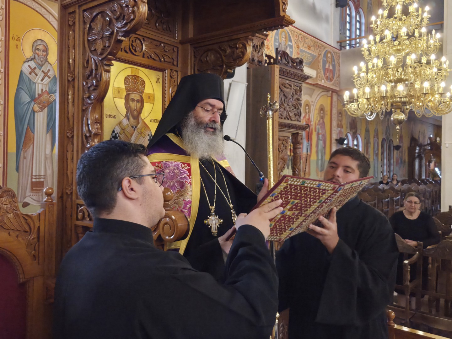 Κυριακή της Πεντηκοστής στην Ιερά Μητρόπολη Λεμεσού - μια φωτογραφία 4