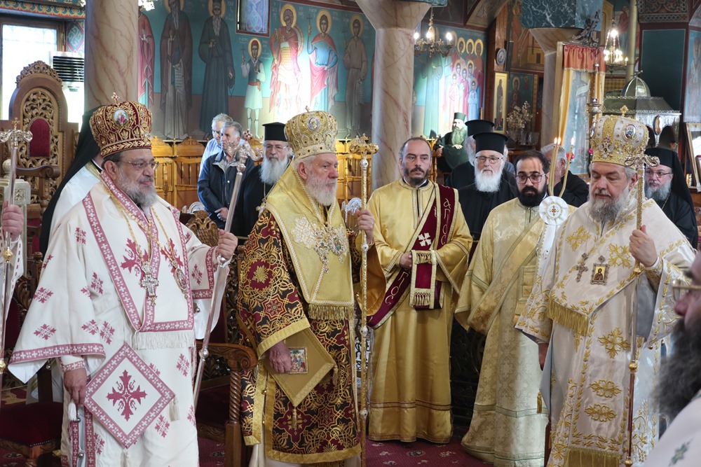 Πολυαρχιερατικό Συλλείτουργο για τα ονομαστήρια του Μητροπολίτη Γόρτυνος - μια φωτογραφία 2