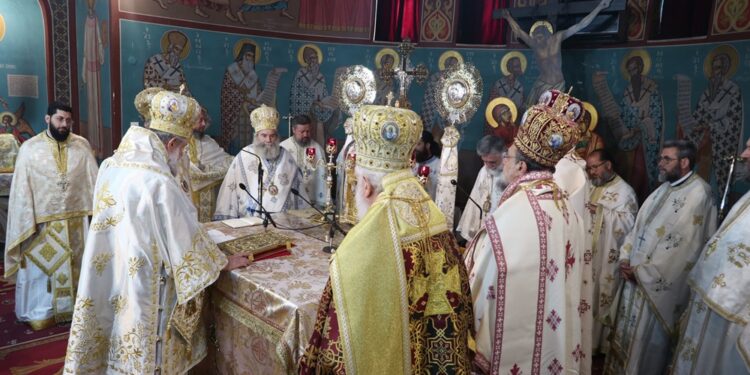 Πολυαρχιερατικό Συλλείτουργο για τα ονομαστήρια του Μητροπολίτη Γόρτυνος - μια φωτογραφία 8