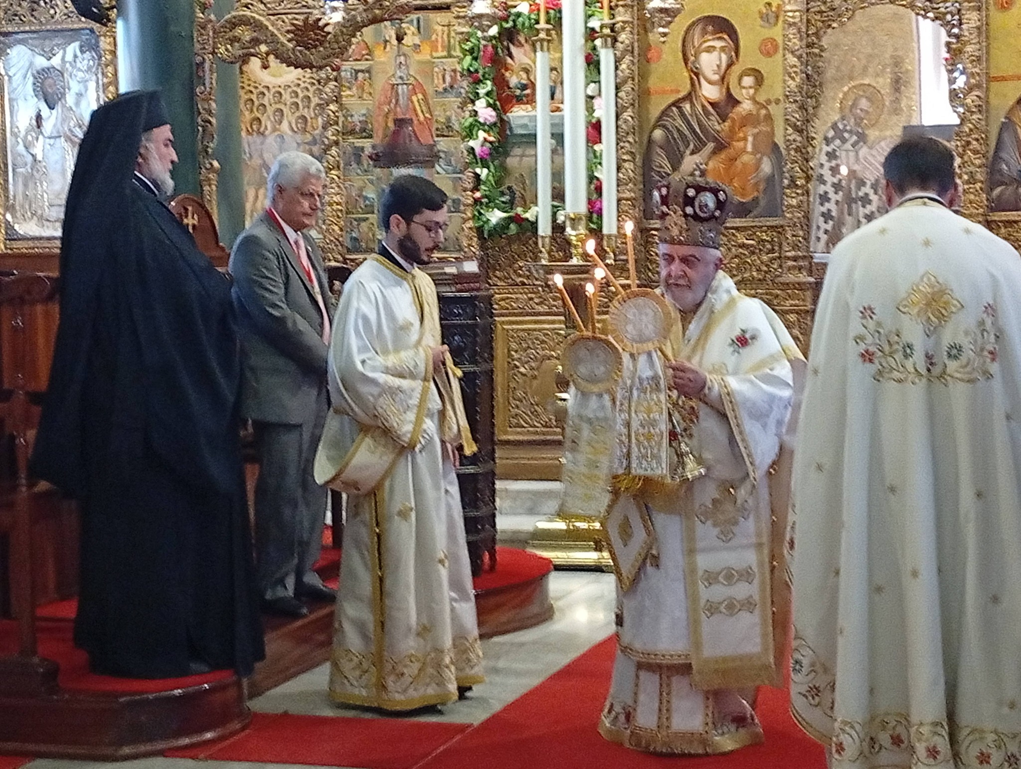 Πανηγυρική Θεία Λειτουργία στη Θεολογική Σχολή Χάλκης - μια φωτογραφία 1