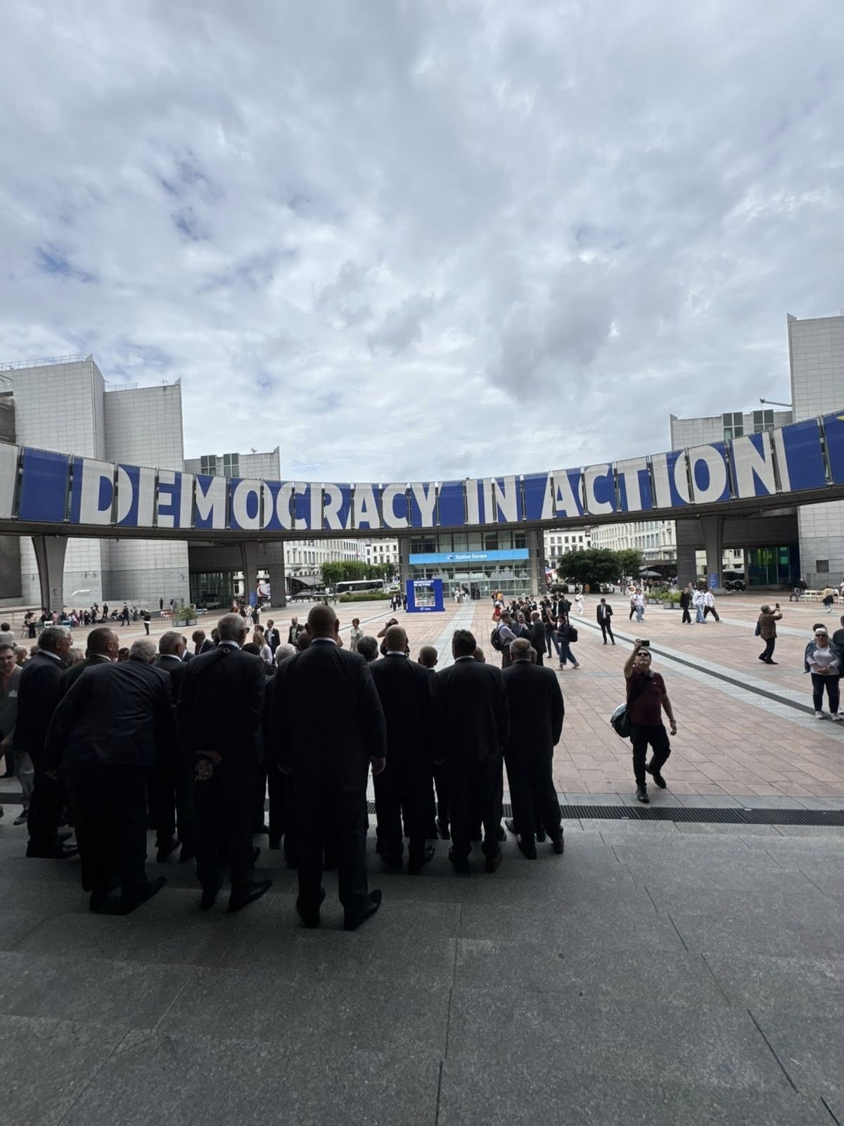 Εκπρόσωποι της Μητρόπολης Ύδρας στο Ευρωκοινοβούλιο των Βρυξελλών - μια φωτογραφία 3