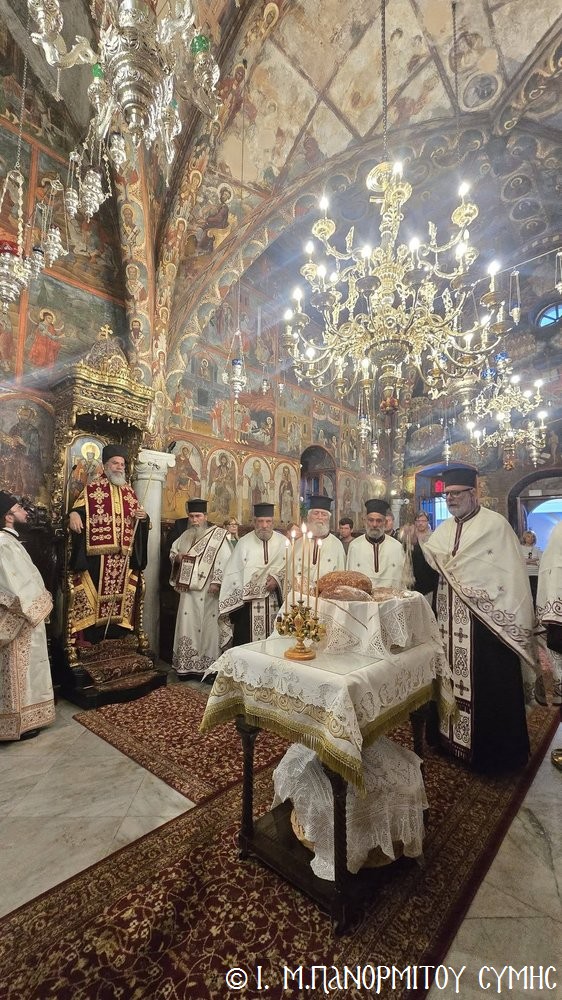 Η Πεντηκοστή στην Ιερά Μονή Πανορμίτου στη Σύμη - μια φωτογραφία 4