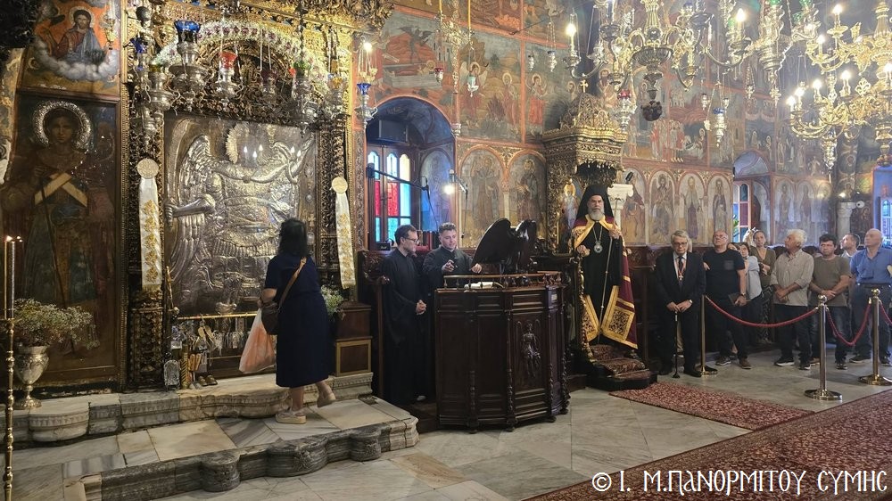 Η Πεντηκοστή στην Ιερά Μονή Πανορμίτου στη Σύμη - μια φωτογραφία 10