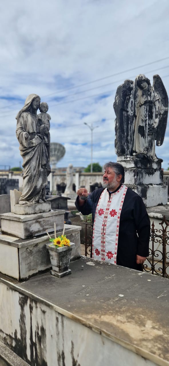 Θ. Λ. στη Μπέιρα: ο Μητροπολίτης Ζάμπιας τίμησε τους Έλληνες της Μοζαμβίκης - μια φωτογραφία 4
