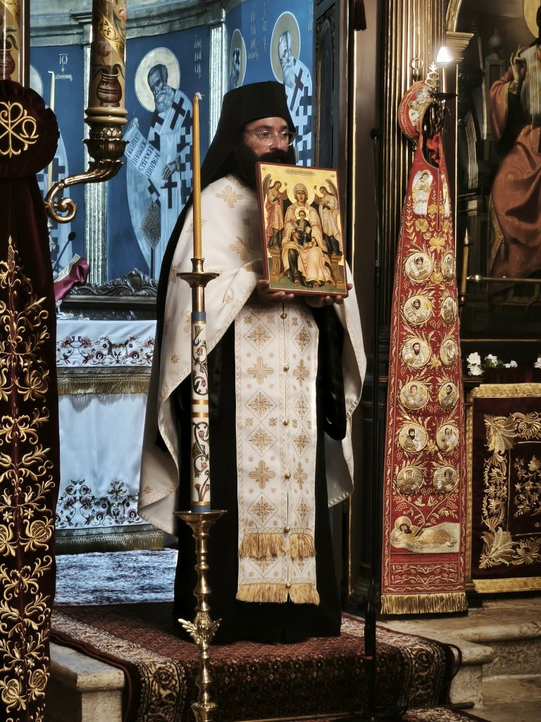 Άρχισαν οι λατρευτικές εκδηλώσεις στη Φανερωμένη Λευκάδας - μια φωτογραφία 4