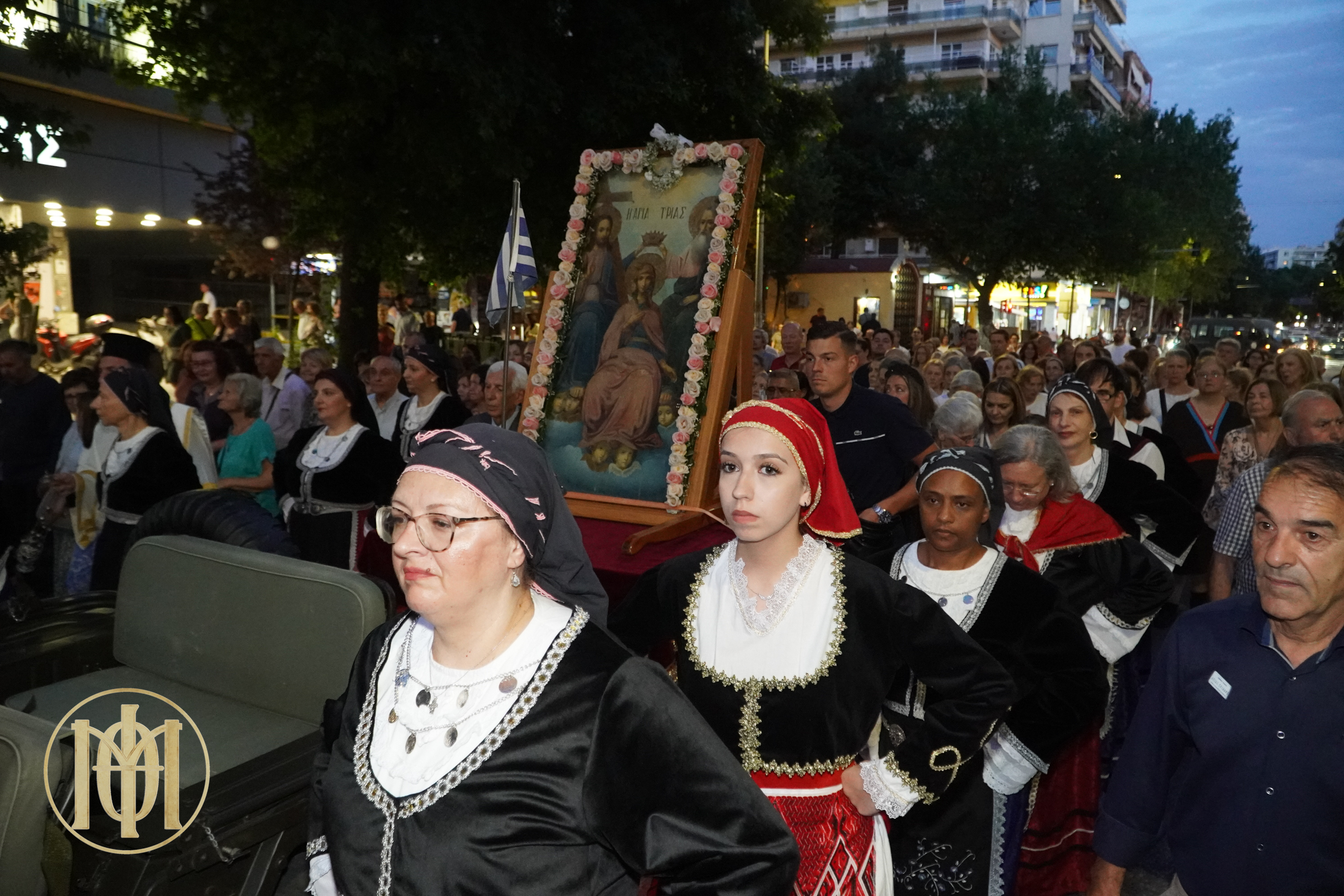 Λαμπρή εορτή Αγίου Πνεύματος στον Ι.Ν. Αγίας Τριάδος Φαλήρου Θεσσαλονίκης - μια φωτογραφία 1