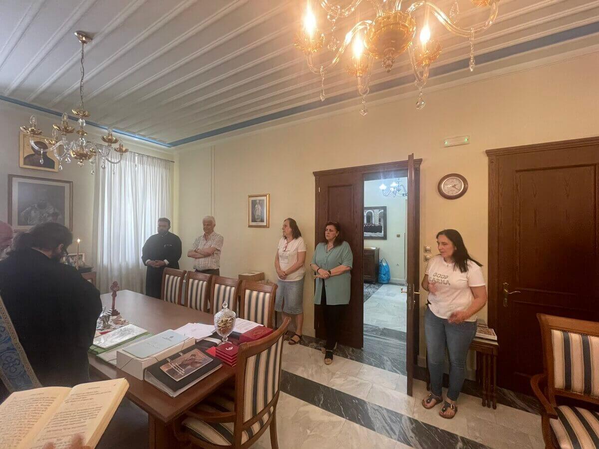 Αγιασμός του νέου μηνός στα Γραφεία της Μητροπόλεως Θεσσαλιώτιδος - μια φωτογραφία 2