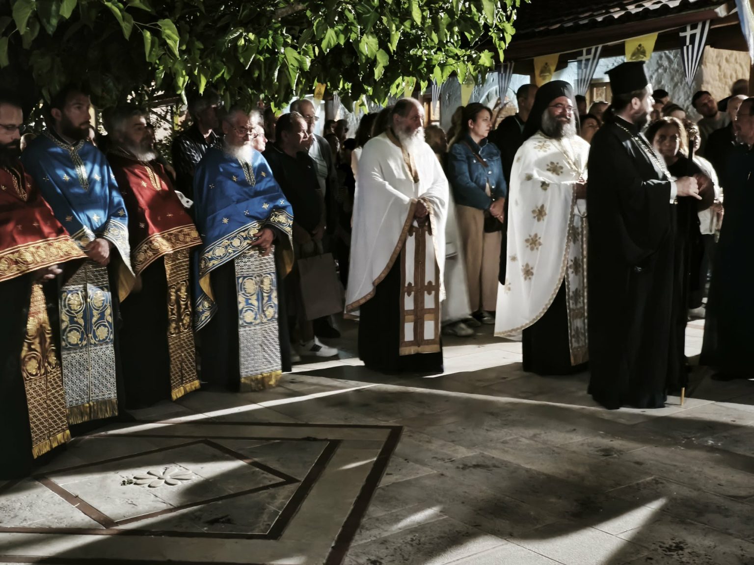 Κορυφώθηκαν οι εορτασμοί της Παναγίας Φανερωμένης στη Λευκάδα - μια φωτογραφία 12