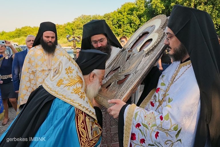 Η Εικόνα Παναγίας Όρους Ελαιών έφτασε στη Μονή Δοβρά Βεροίας - μια φωτογραφία 1