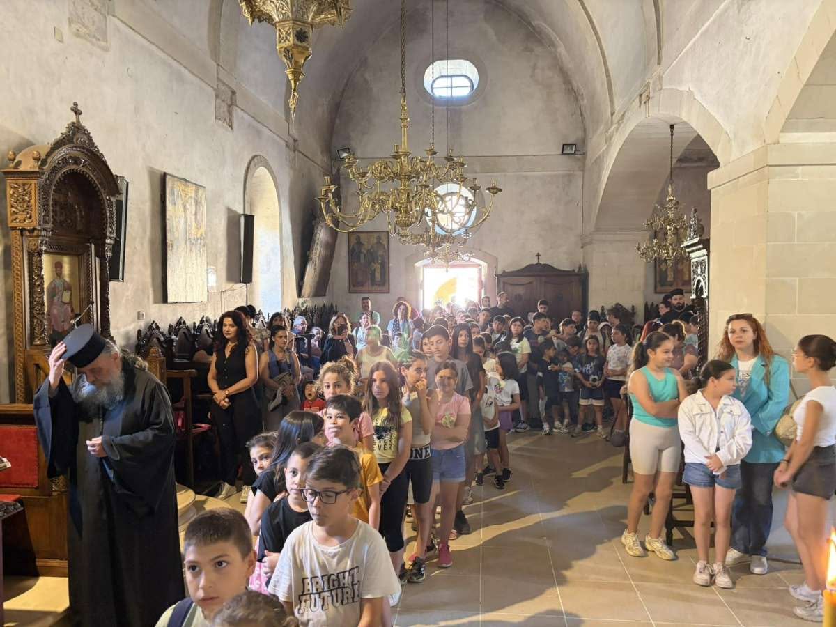 Δενδροφύτευση από παιδιά κατηχητικών στη Μονή Αρκαδίου στο Ρέθυμνο - μια φωτογραφία 16
