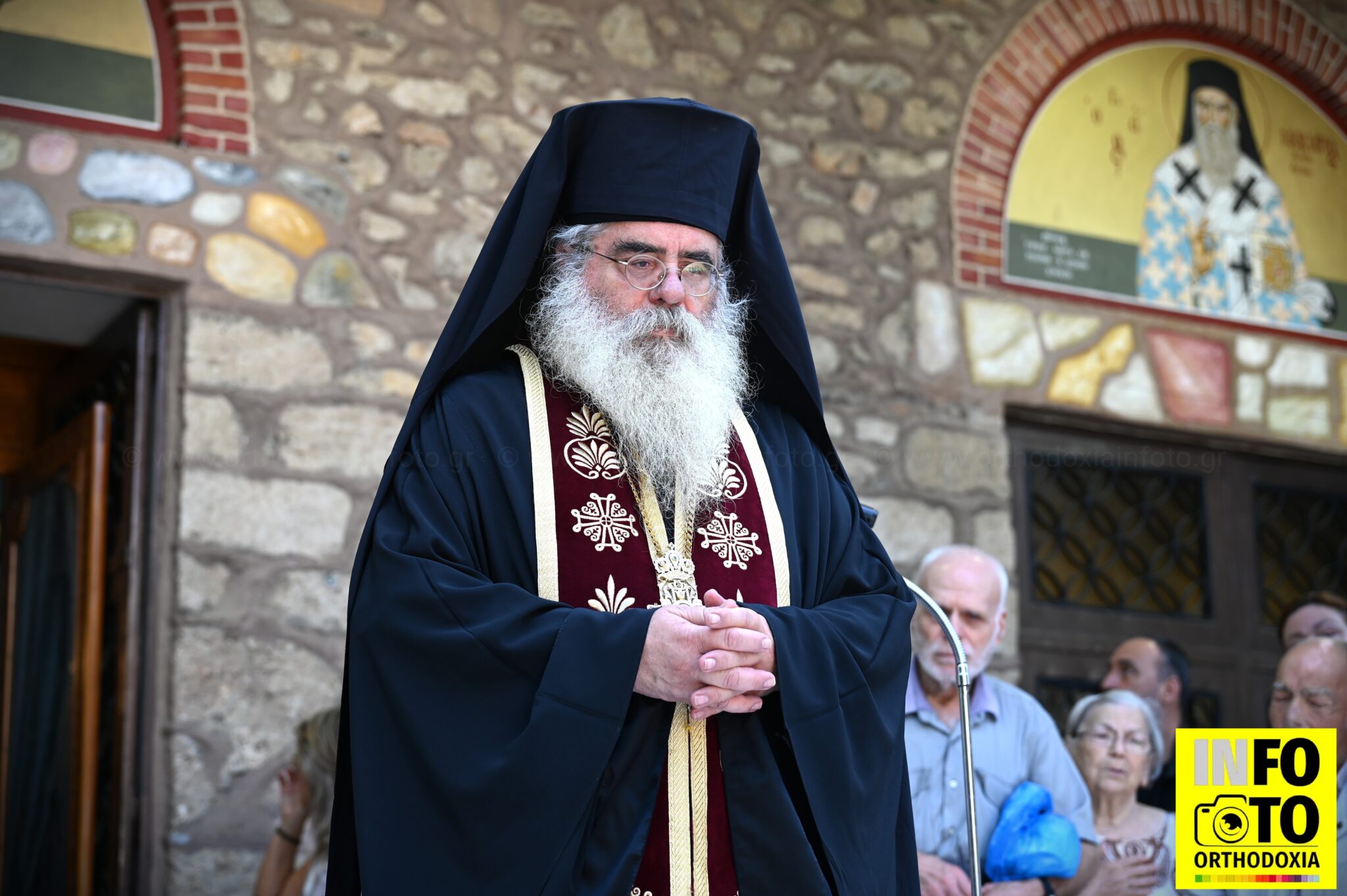 Ενορία του Αγ. Δημητρίου Πειραιά υποδέχθηκε τη Τιμία Κάρα του Οσίου Δαυίδ - μια φωτογραφία 2