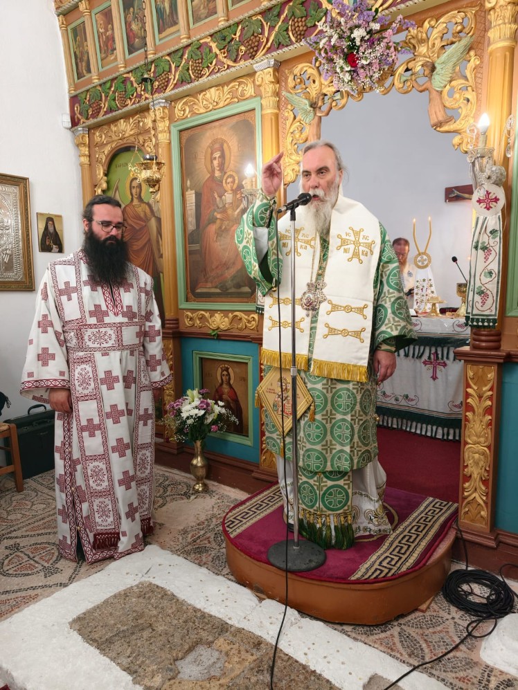 Θεία Λειτουργία στη Σούγια με τίμιο λείψανο του Αγίου Λουκά Κριμαίας - μια φωτογραφία 6