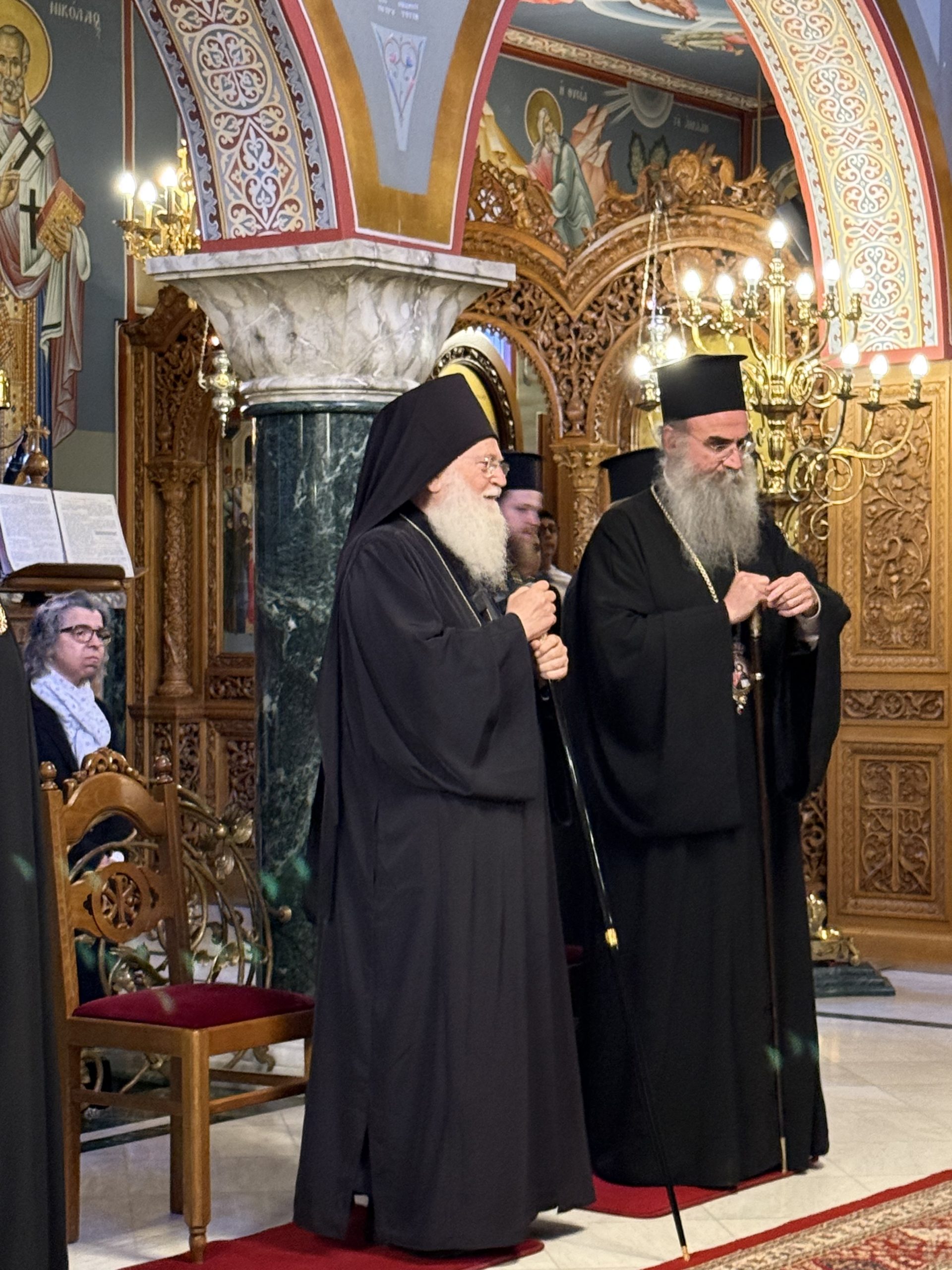 Ομιλία του Γέροντα Εφραίμ στον ναό Αγίων Κωνσταντίνου και Ελένης στην Κοζάνη - μια φωτογραφία 2