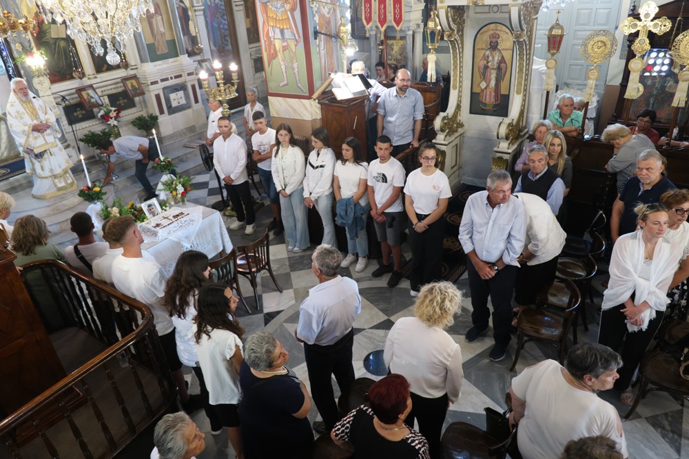 Ποιμαντική επίσκεψη Μητροπολίτη Σύρου Δωροθέου Β΄ στην Κίμωλο και τη Μήλο - μια φωτογραφία 6