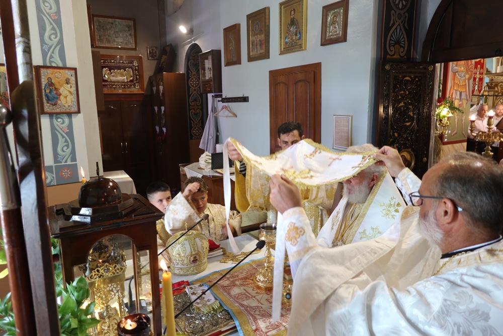 Ποιμαντική επίσκεψη Μητροπολίτη Σύρου Δωροθέου Β΄ στην Κίμωλο και τη Μήλο - μια φωτογραφία 10