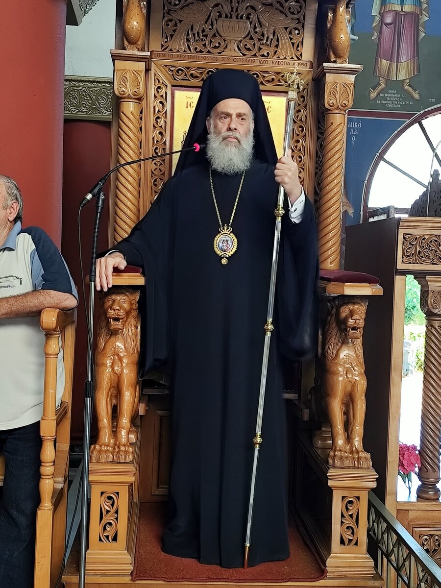Εσπερινός για τη μετακομιδή του λειψάνου του Αγίου Αρσενίου Ελασσώνος - μια φωτογραφία 5