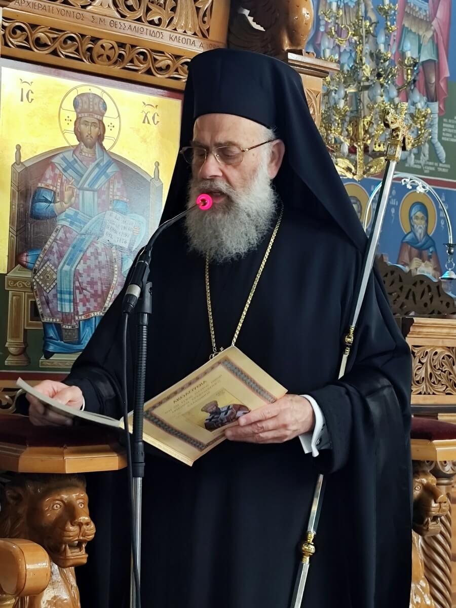 Εσπερινός για τη μετακομιδή του λειψάνου του Αγίου Αρσενίου Ελασσώνος - μια φωτογραφία 12