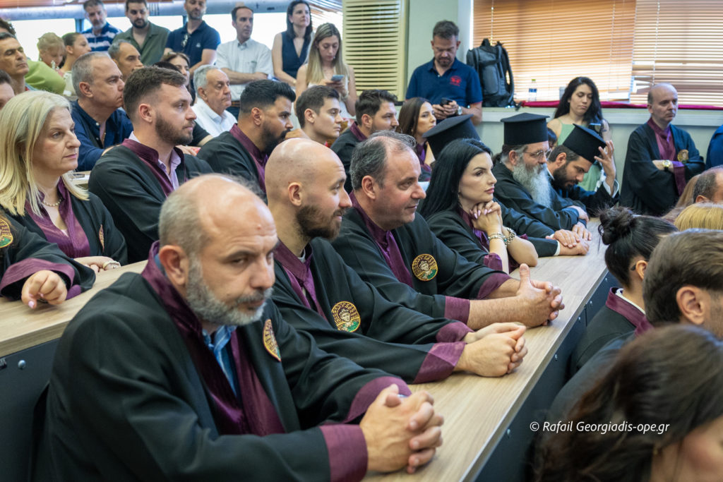 Ο Γέροντας Εφραίμ μίλησε στη Θεολογική Σχολή της Θεσσαλονίκης - μια φωτογραφία 8