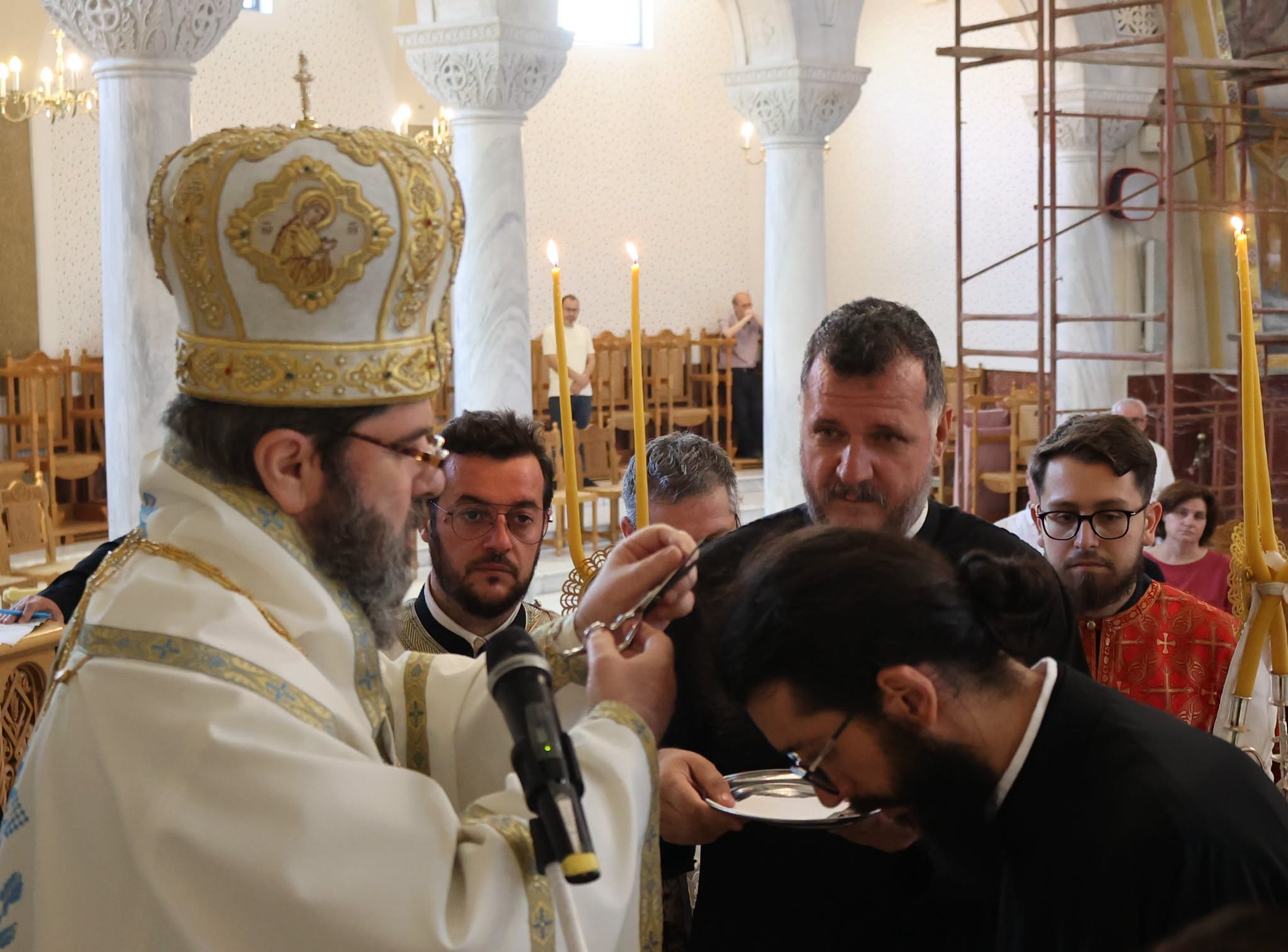 Χειροτονία διακόνου από τον Αρχιεπίσκοπο Αλβανίας στα Τίρανα - μια φωτογραφία 3