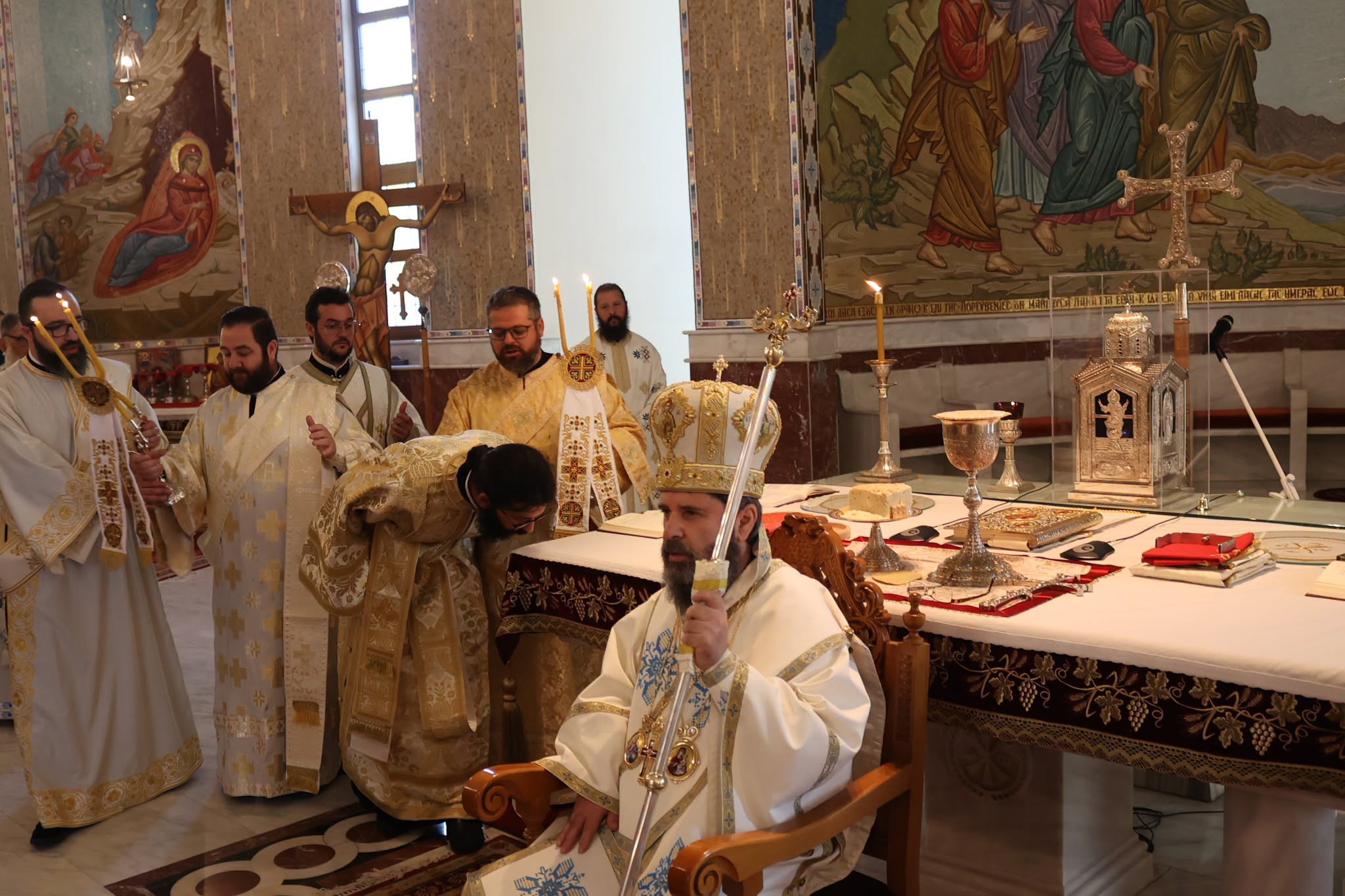 Χειροτονία διακόνου από τον Αρχιεπίσκοπο Αλβανίας στα Τίρανα - μια φωτογραφία 4