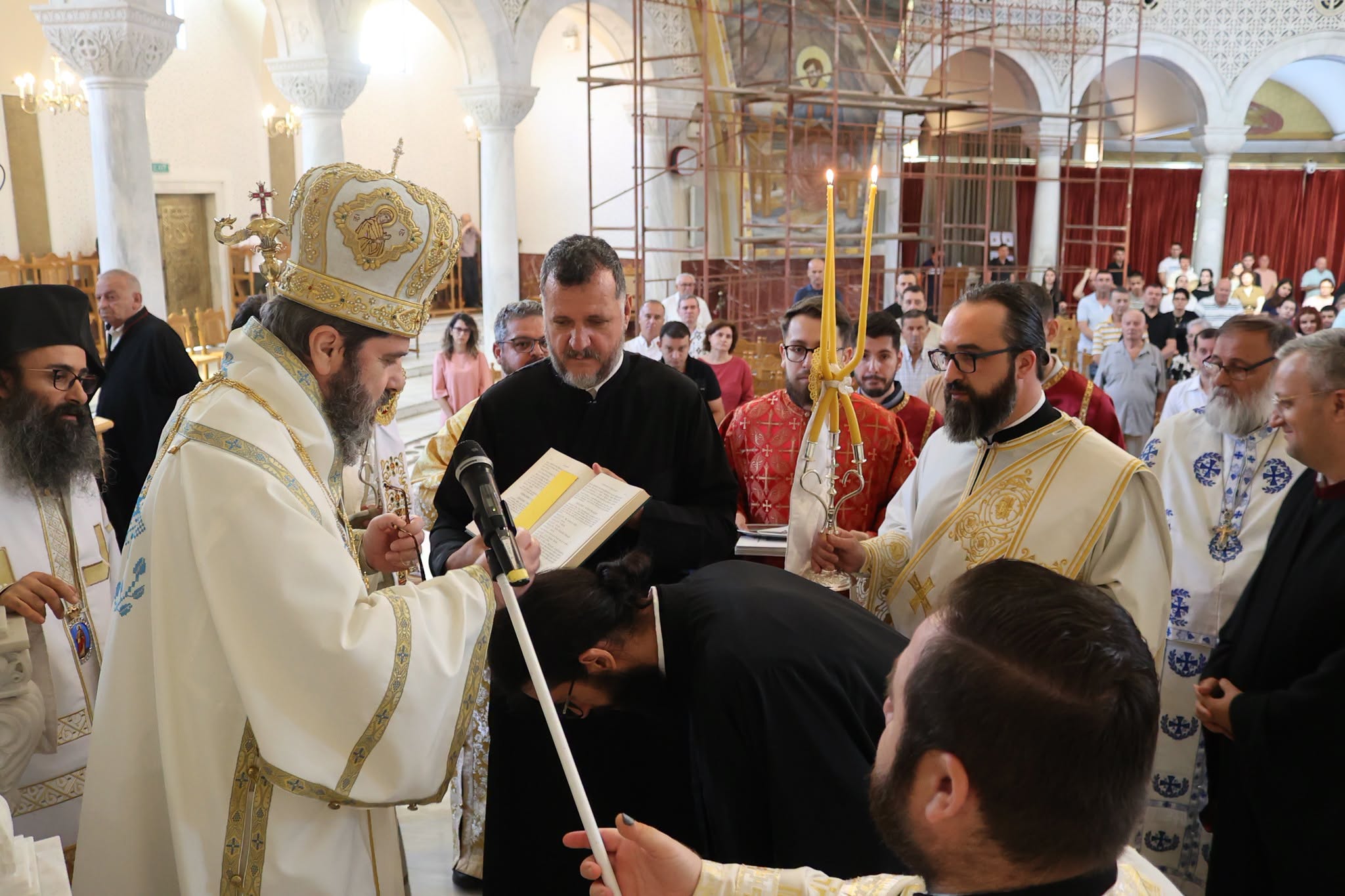 Χειροτονία διακόνου από τον Αρχιεπίσκοπο Αλβανίας στα Τίρανα - μια φωτογραφία 5