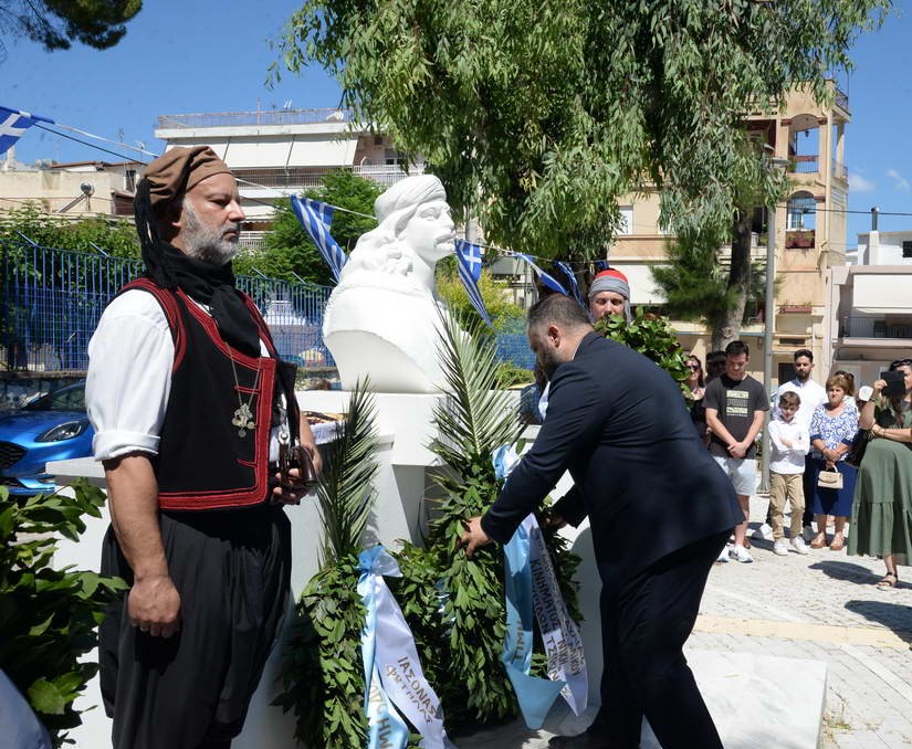Μνημόσυνο Οδυσσέα Ανδρούτσου στον Άγιο Νικόλαο Πατρών - μια φωτογραφία 7