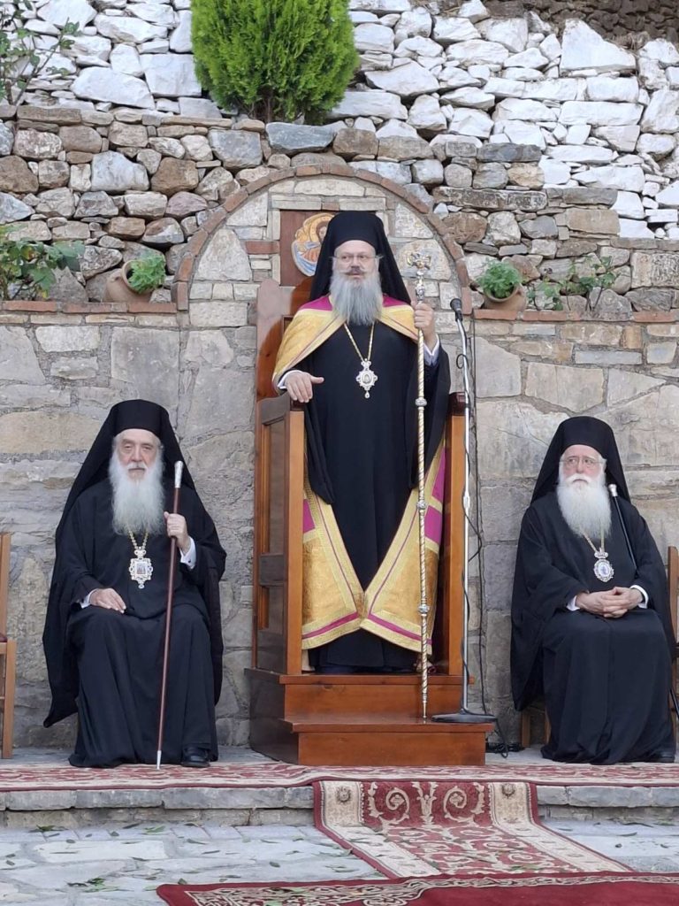 Τα ονομαστήρια του Μητροπολίτη Σάμου Ευσεβίου - μια φωτογραφία 1