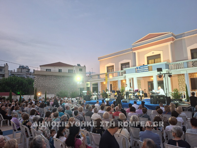 Αρχιερατικός Εσπερινός και μουσικό αφιέρωμα στα Ελευθέρια Σιδηροκάστρου - μια φωτογραφία 8