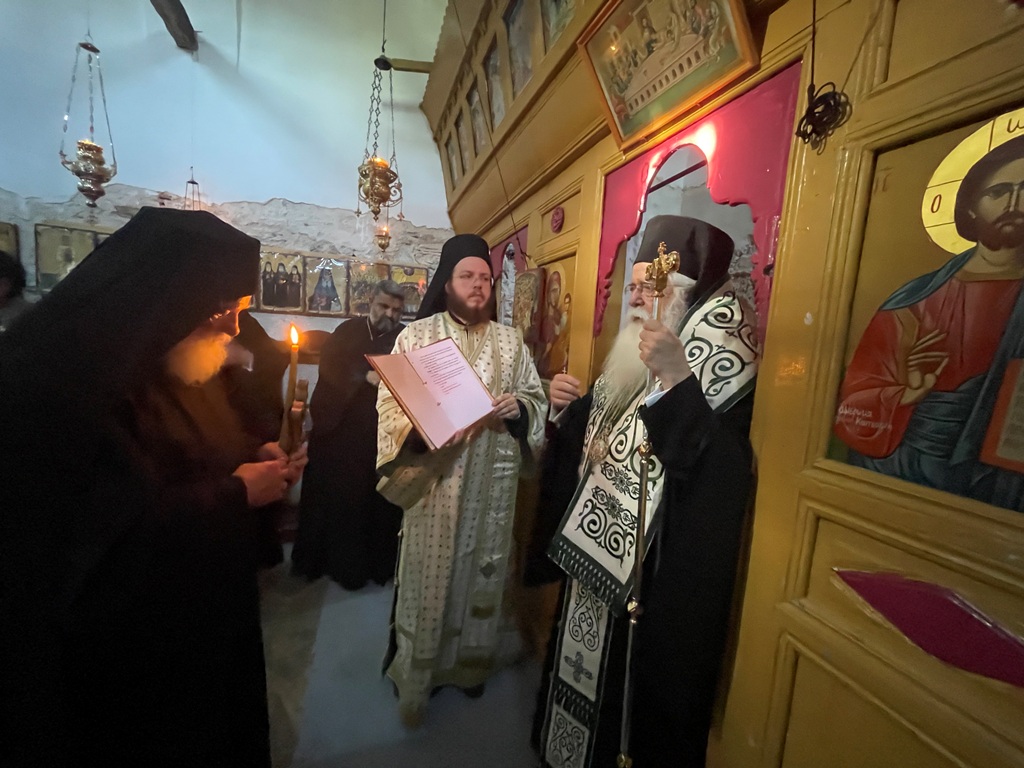 Ρασοφορία νέου Μοναχού στη Μονή Αγίων Τεσσαράκοντα Μαρτύρων στο Πήλιο - μια φωτογραφία 4