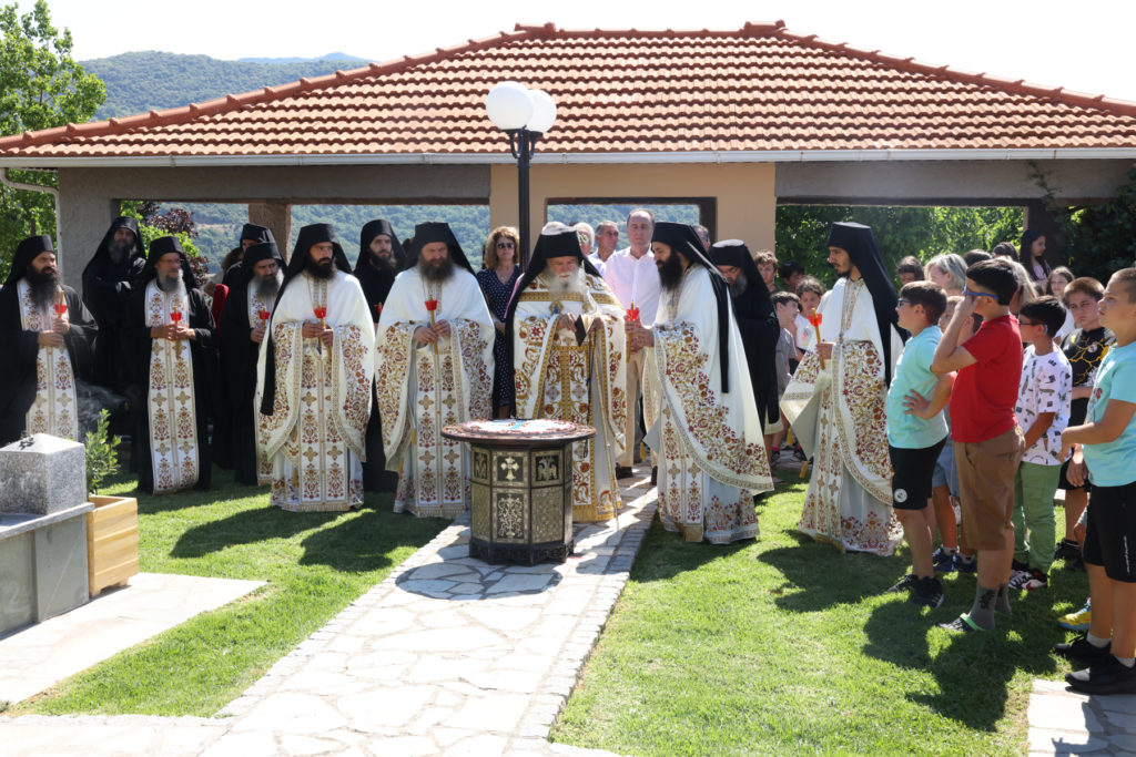 Ετήσιο μνημόσυνο κτητόρων της Ιεράς Μονής Τρικόρφου - μια φωτογραφία 16