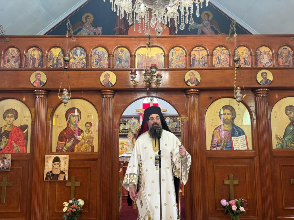 Ο Επίσκοπος Χώρας λειτούργησε στην Ενορία Αγίου Γεωργίου Shepparton - μια φωτογραφία 2