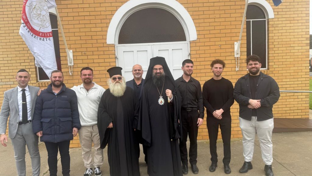 Ο Επίσκοπος Χώρας λειτούργησε στην Ενορία Αγίου Γεωργίου Shepparton - μια φωτογραφία 3