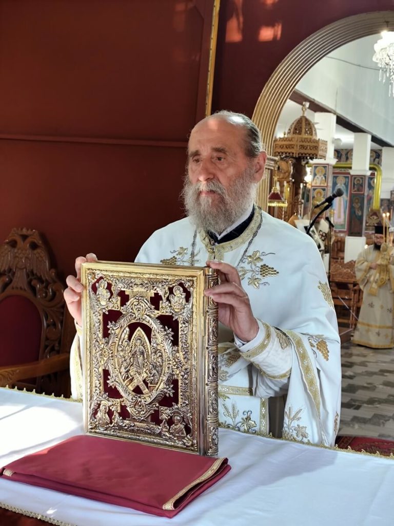 Ο Μητροπολίτης Τιμόθεος λειτούργησε στον Άγιο Νικόλαο Ματαράγκας - μια φωτογραφία 5