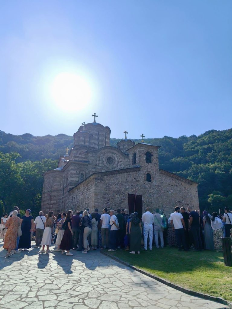 Ο Πατριάρχης Πορφύριος λειτούργησε στη Μονή Ραβάνιτσα - μια φωτογραφία 9