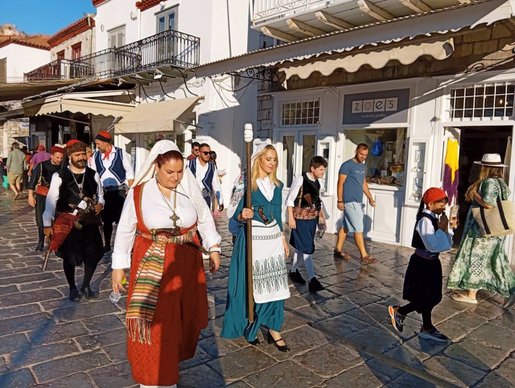 Ο Μητροπολίτης Εφραίμ προέστη Δοξολογίας στην Ύδρα για τα Μιαούλεια 2026 - μια φωτογραφία 1