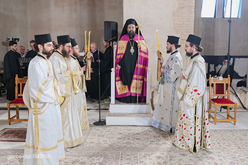 Πολυαρχιερατικό Συλλείτουργο στη Βέροια για την κορύφωση των ΛΒ΄ Παυλείων - μια φωτογραφία 1