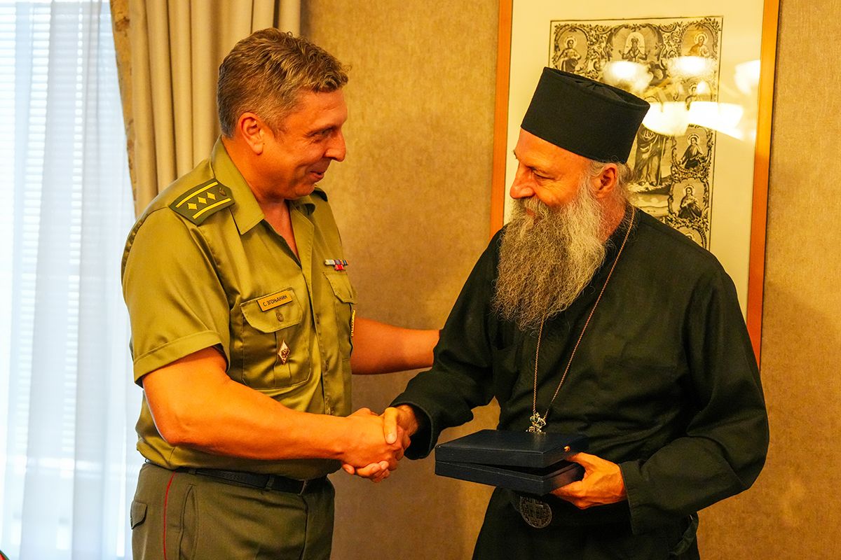 Ο Σερβίας Πορφύριος, υποδέχθηκε σπουδαστές της Σχολής Άμυνας στο Βράτσαρ - μια φωτογραφία 2