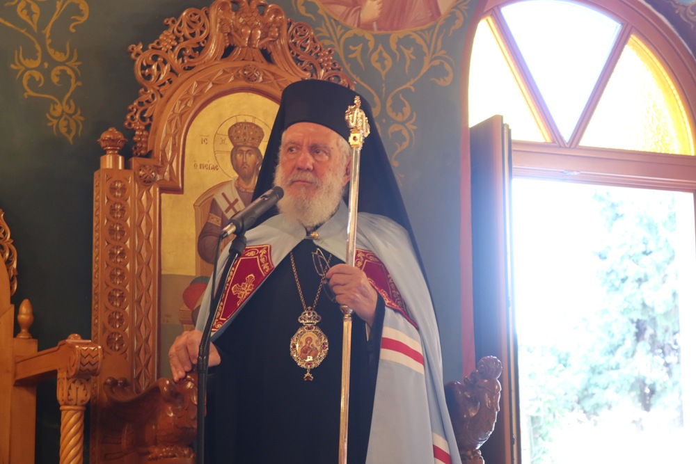 Ο Μητροπολίτης Σύρου λειτούργησε στην Παναγία Κανάλα της Κύθνου - μια φωτογραφία 1