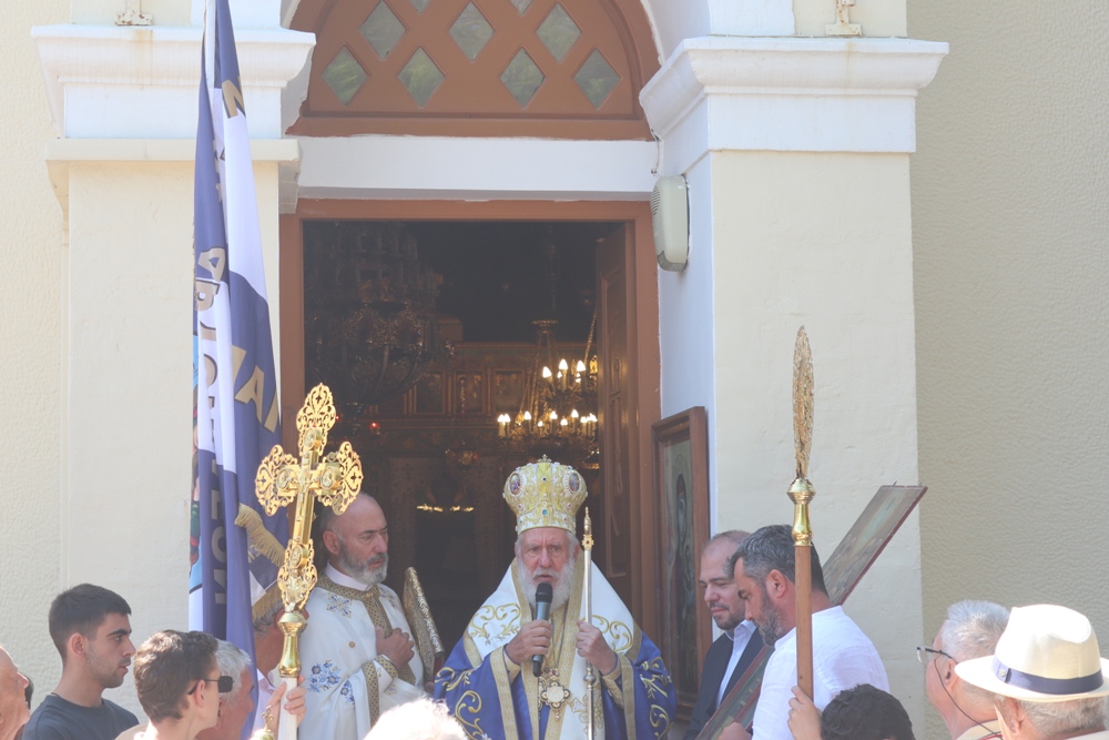 Ο Μητροπολίτης Σύρου λειτούργησε στην Παναγία Κανάλα της Κύθνου - μια φωτογραφία 15