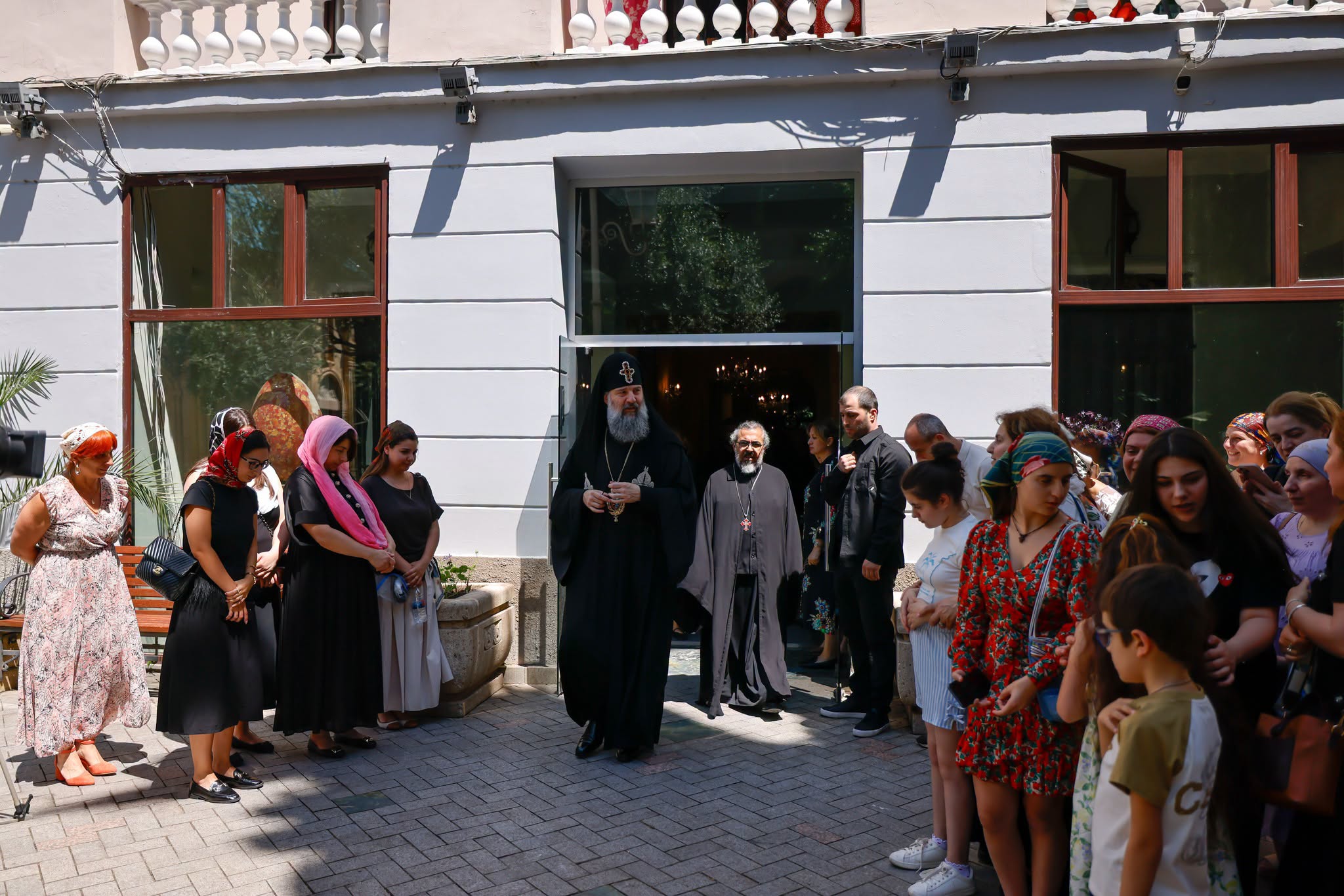 Ο Πατριάρχης Γωεγρίας Σίο υποδέχθηκε μαθητές σχολείου τυφλών στην Τιφλίδα - μια φωτογραφία 5