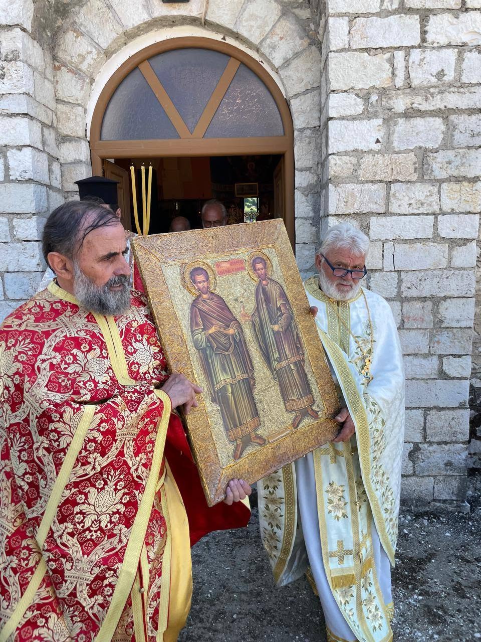 Ο Μητροπολίτης Αργυροκάστρου Ναθαναήλ λειτούργησε για τους Αγίους Αναργύρους - μια φωτογραφία 8