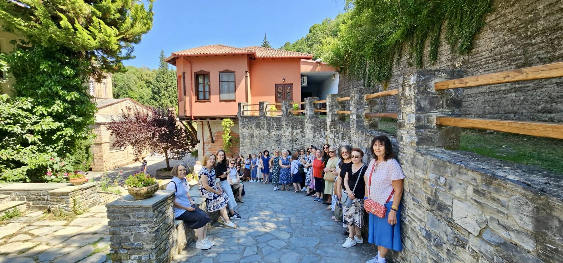 Οι γυναίκες της Μητρόπολης Θεσσαλονίκης δίπλα στις ευάλωτες ομάδες - μια φωτογραφία 4