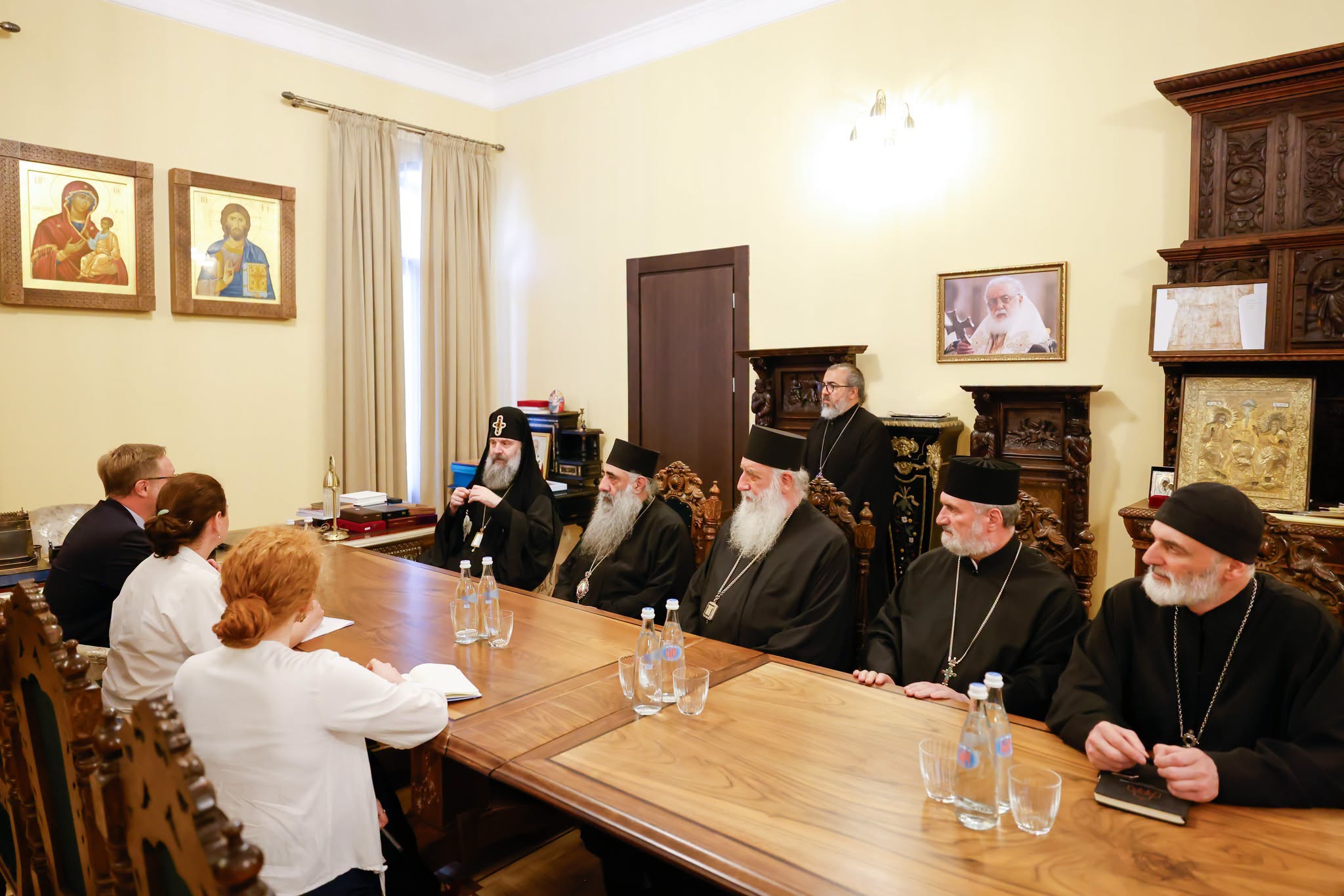 Πατριάρχης Γεωργίας: Μήνυμα για ειρήνη και οικογένεια στις συναντήσεις του - μια φωτογραφία 3