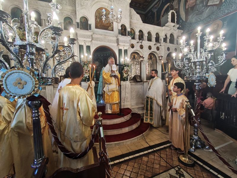 Εορτασμός των Αγίων Αναργύρων στα Λουτρά Αιδηψού από τον Μητρ. Χαλκίδος - μια φωτογραφία 3