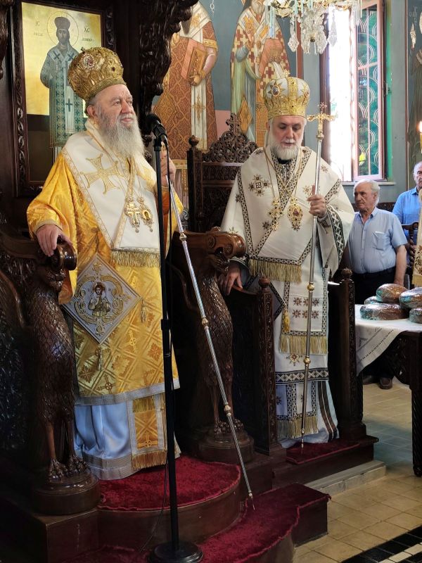 Εορτασμός των Αγίων Αναργύρων στα Λουτρά Αιδηψού από τον Μητρ. Χαλκίδος - μια φωτογραφία 9