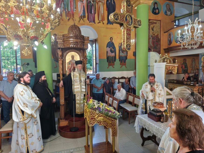 Εορτασμός των Αγίων Αναργύρων στα Λουτρά Αιδηψού από τον Μητρ. Χαλκίδος - μια φωτογραφία 12