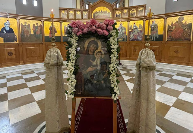 Υποδοχή της εικόνας της Παναγίας της Αργυροκαστρίτισσας στο Αργυρόκαστρο - μια φωτογραφία 4